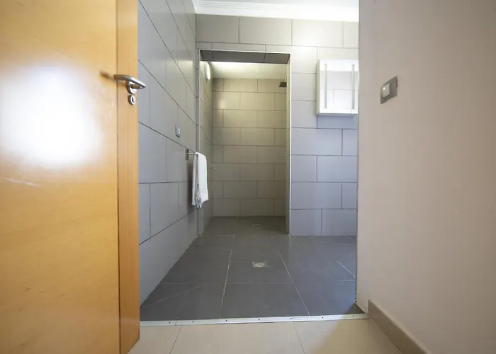 Excellent 4 Bedrooms Mestana Modern Interiors * 플라야블랑카