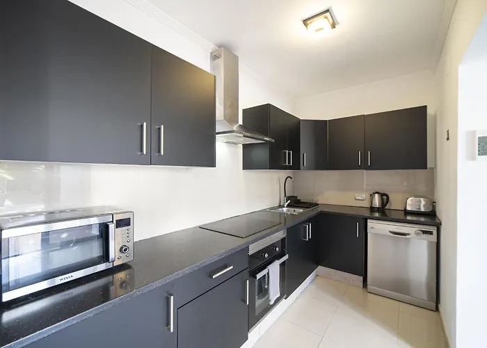 Excellent 4 Bedrooms Mestana Modern Interiors 플라야블랑카