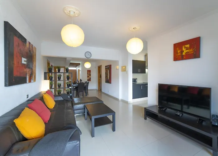 Excellent 4 Bedrooms Mestana Modern Interiors