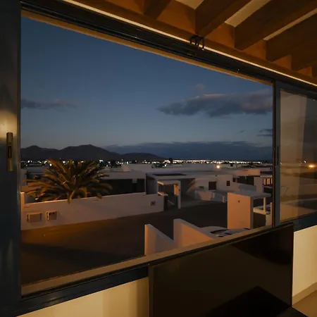 Excellent 4 Bedrooms Mestana Modern Interiors 别墅