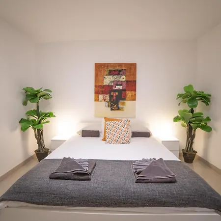 Excellent 4 Bedrooms Mestana Modern Interiors 普拉亚布兰卡