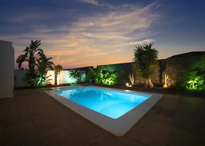 Excellent 4 Bedrooms Mestana Modern Interiors *