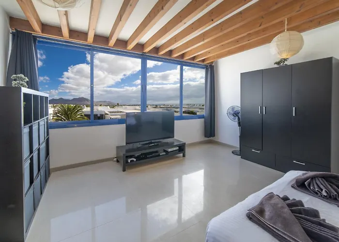 Excellent 4 Bedrooms Mestana Modern Interiors Вилла *